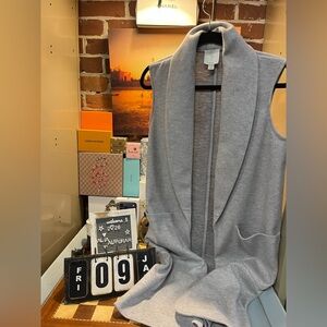 JOIE DUSTER SWEATER VEST - CHIC STYLE WITH POCKETS AND WIDE COLLAR - GREY XS